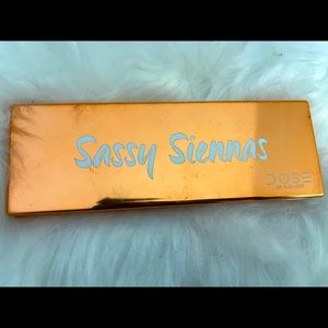 Two eyeshadow pallet